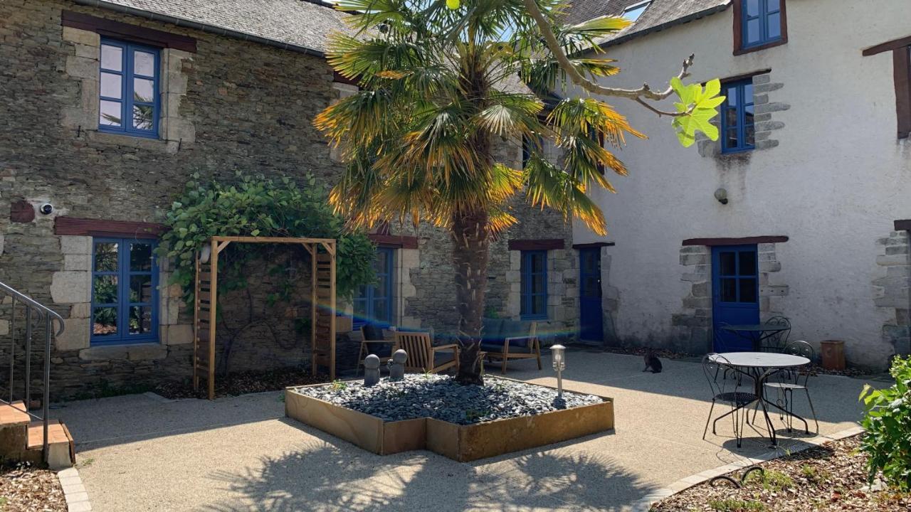 Hotel La Cour Des Ursulines Josselin Exterior foto